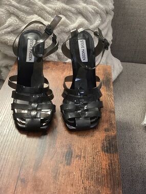 NWOB Steve Madden Black Woven Strappy Jelly High-Heel Sandals - size 7